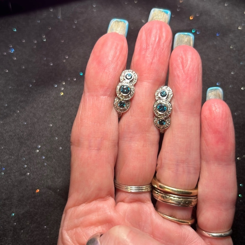Noble Jewelers Earrings